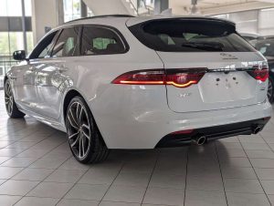 Jaguar XF  25d AWD SB R-SportBlackPackChequeredFlag