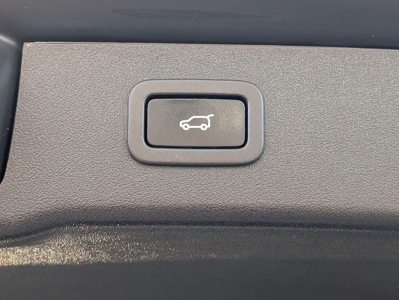 Jaguar XF  25d AWD SB R-SportBlackPackChequeredFlag