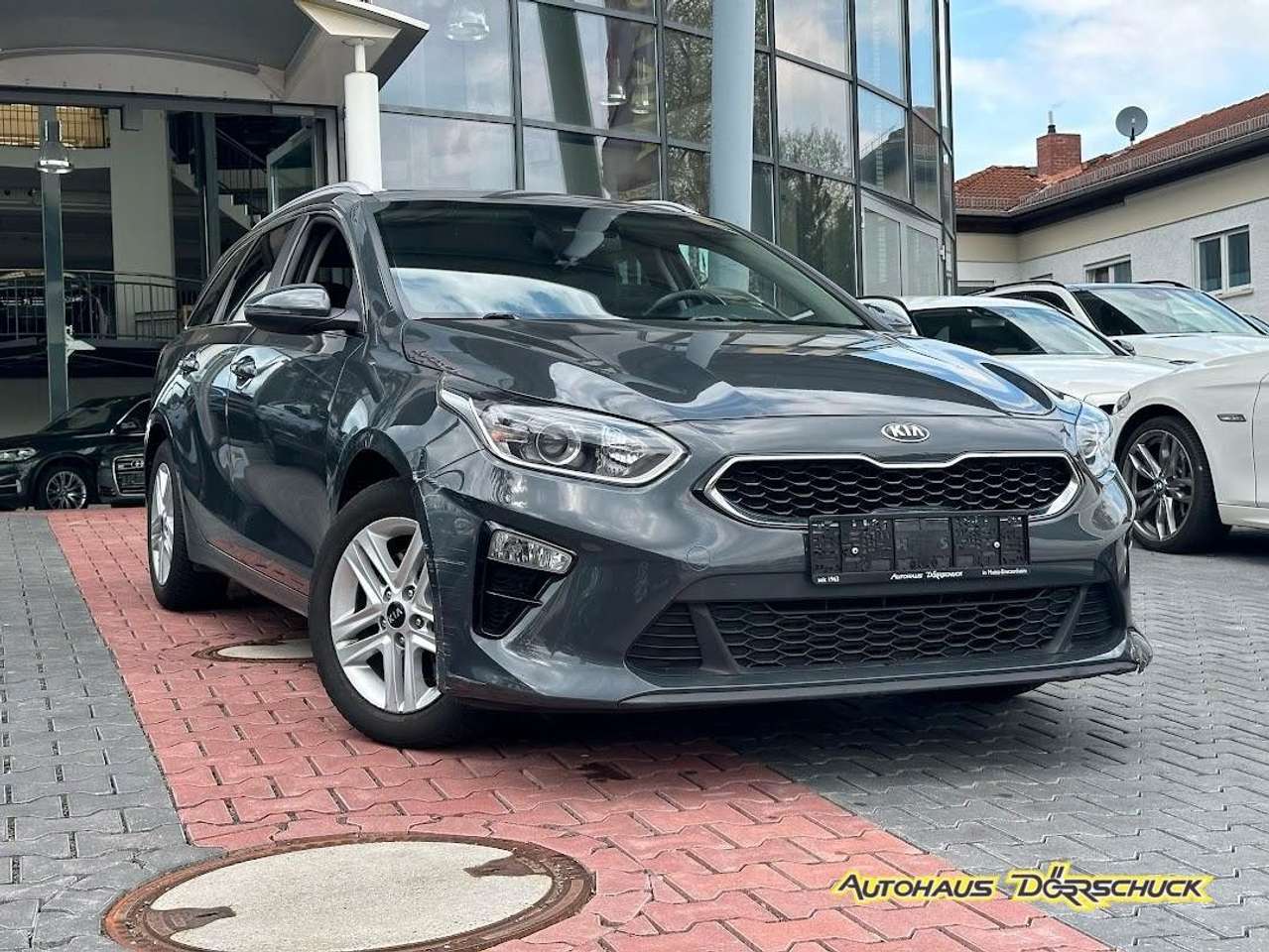 Kia Ceed SW / cee'd SW  cee’d 1.6 CRDI Automatik Kamera NAVI Leder