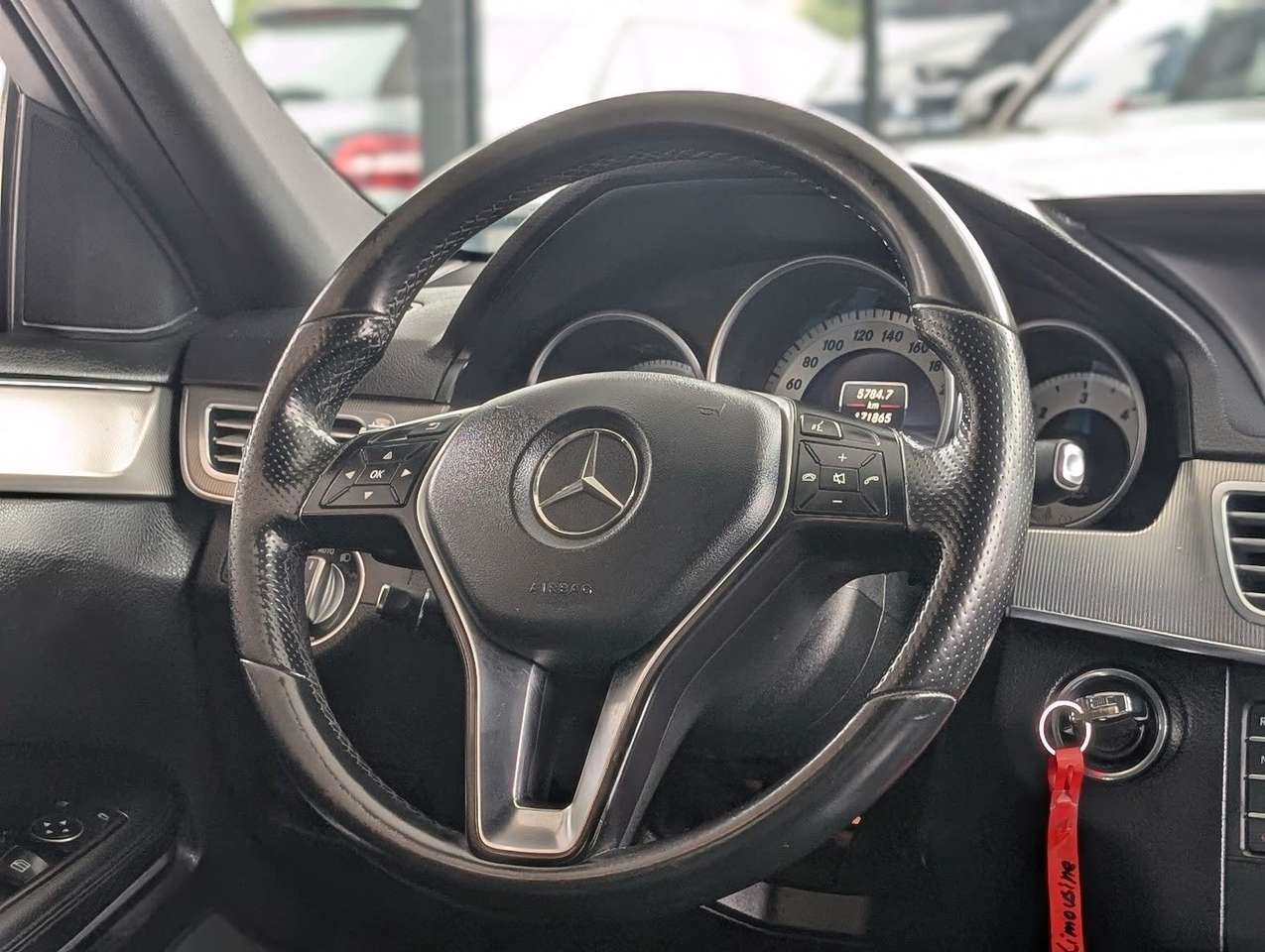 Mercedes-Benz E 200  E200 Avantgarde Leder LED PDC Navi ab 149€/Monat