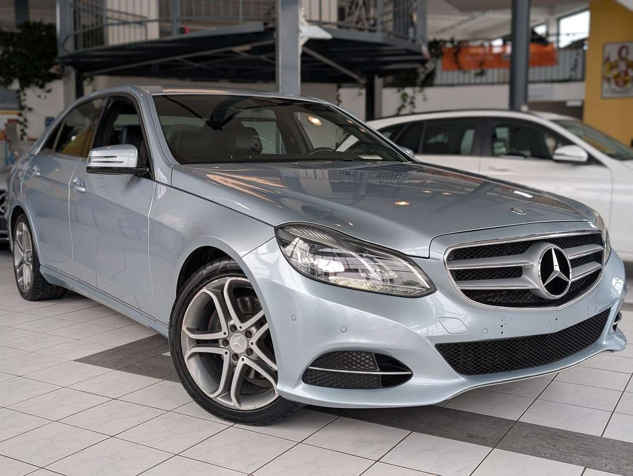 Mercedes-Benz E 200  E200 Avantgarde Leder LED PDC Navi ab 149€/Monat