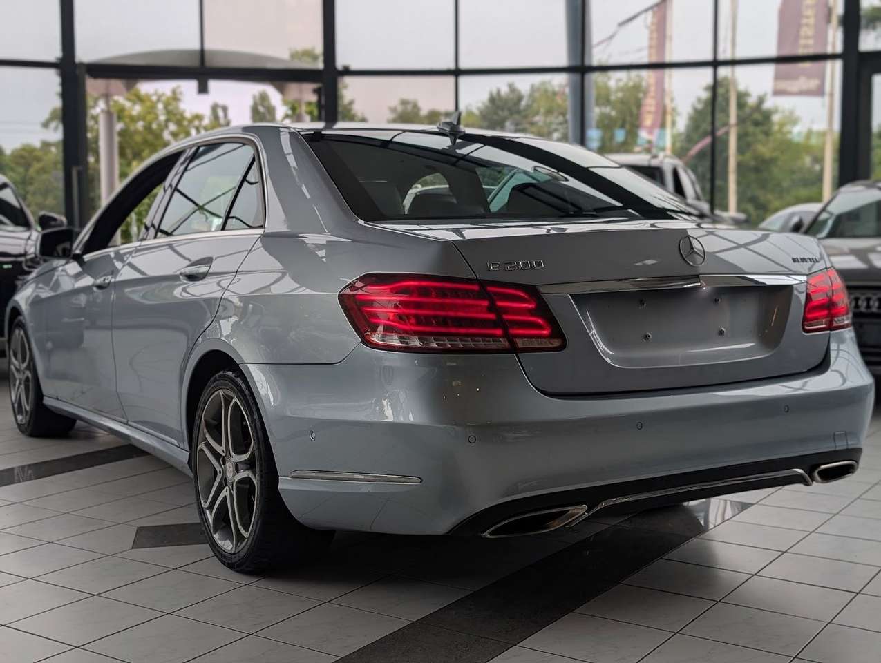 Mercedes-Benz E 200  E200 Avantgarde Leder LED PDC Navi ab 149€/Monat