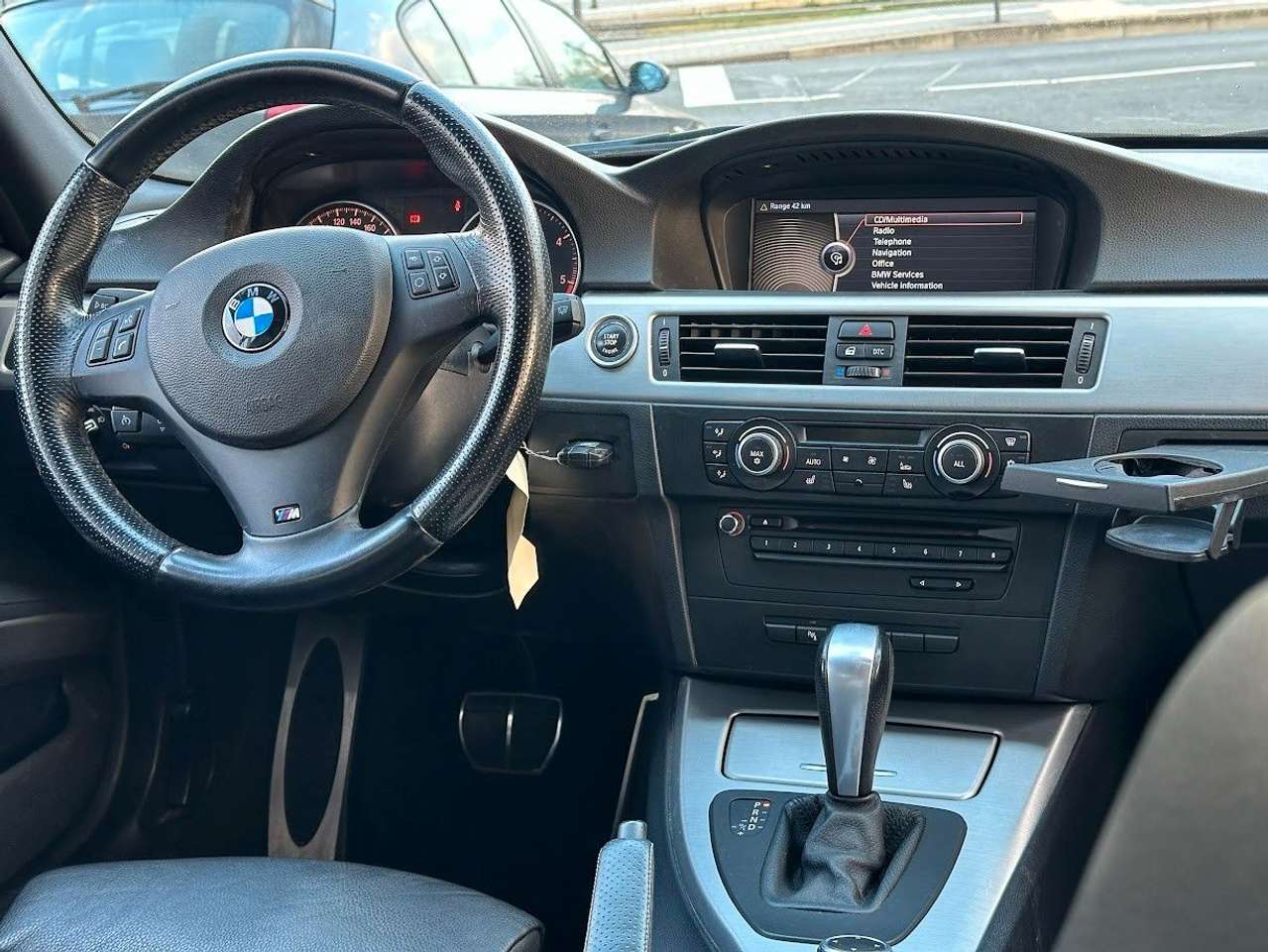 BMW 320  d xDrive Automatik M-Sport Xenon Schiebedach