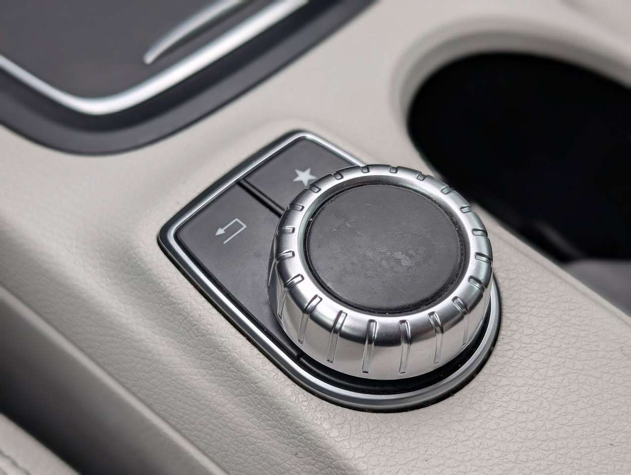 Mercedes-Benz B 180  B180d Automatik Teilleder Kamera Navi Sport