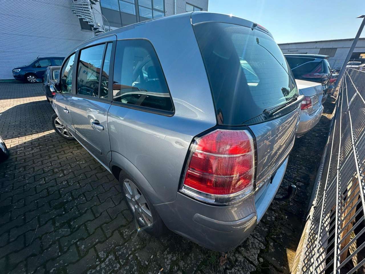 Opel Zafira  B Edition 7 Sitzer. AHK. Klimaaut.