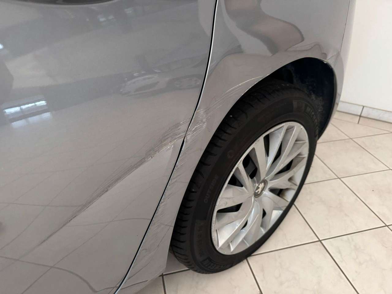 Peugeot 308  1.5 HDI 110 PFLEGEFAHRZEUG SPARSAM