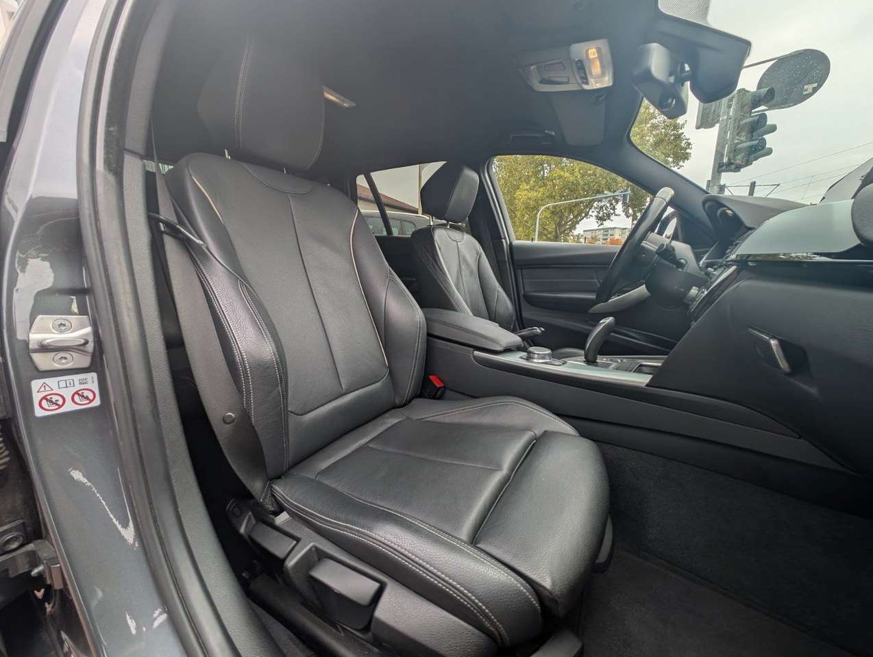 BMW 318  d Touring M Sport *LEDER*NAVI PRO*LED*AUT*