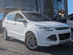 Ford Kuga  Individual Automatik BiXenon Panorama Leder