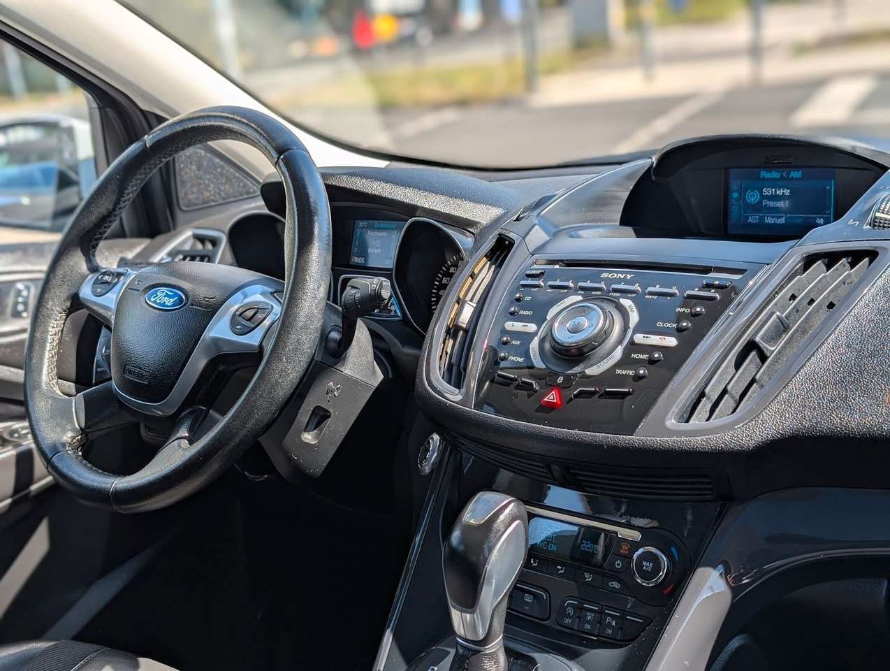 Ford Kuga  Individual Automatik BiXenon Panorama Leder