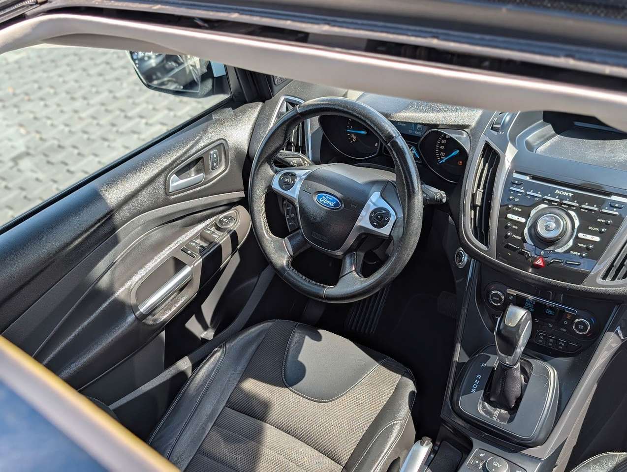 Ford Kuga  Individual Automatik BiXenon Panorama Leder