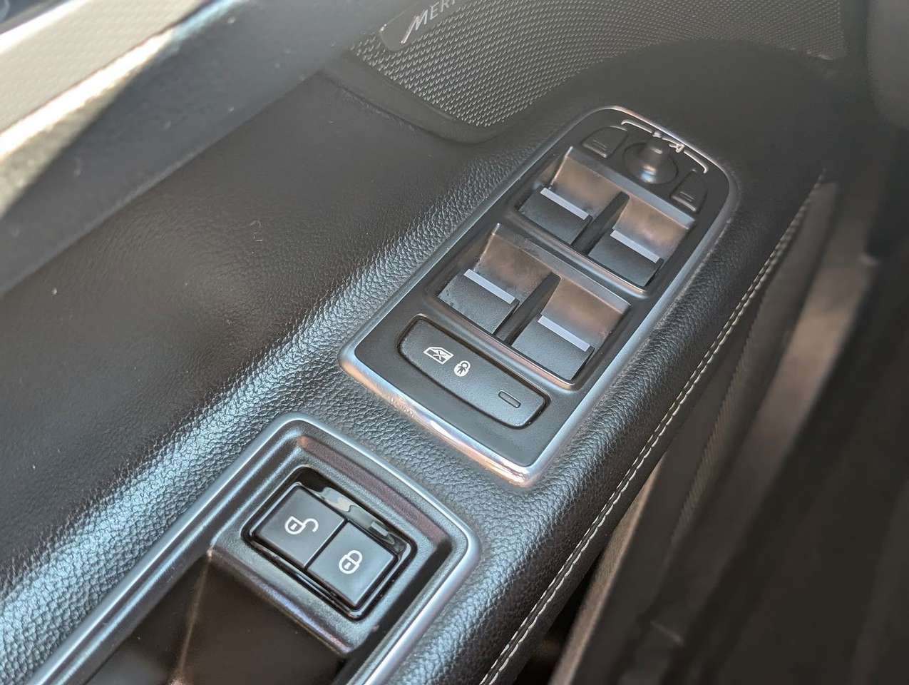 Jaguar XF  R-Sport 1 Hand. Schiebedach. Navi. Bi-Xenon.