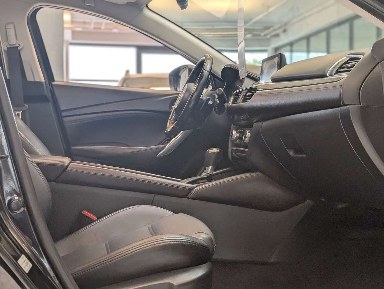 Mazda 6  Mazda 6 2.2 Turbodiesel Sports-Line