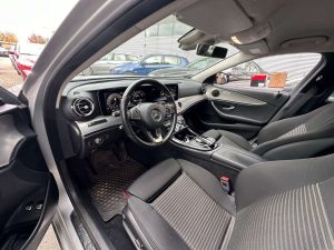Mercedes-Benz E 200  d T-Modell Avantgarde*HUD*AHK*WIDESCREEN