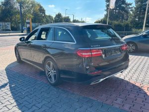 Mercedes-Benz E 220  d 4Matic AMG-LINE. 1 Hand. Navi. Sitzh.
