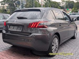 Peugeot 308  Lim. *NAVI*AUTOMATIK*PDC*KAMERA*